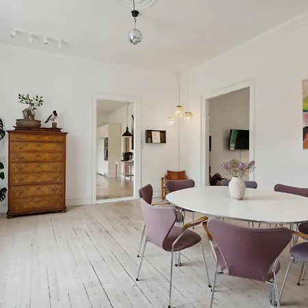 3 Bedroom Pet Friendly In Aero Vakantiehuis